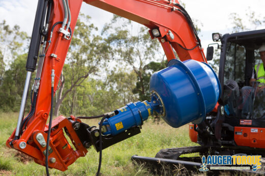 Earth Drill Versatility for Smaller Machines
